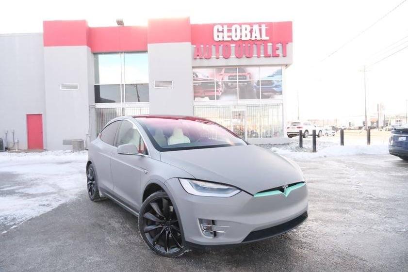 TESLA MODEL X 2017 5YJXCBE26HF072846 image